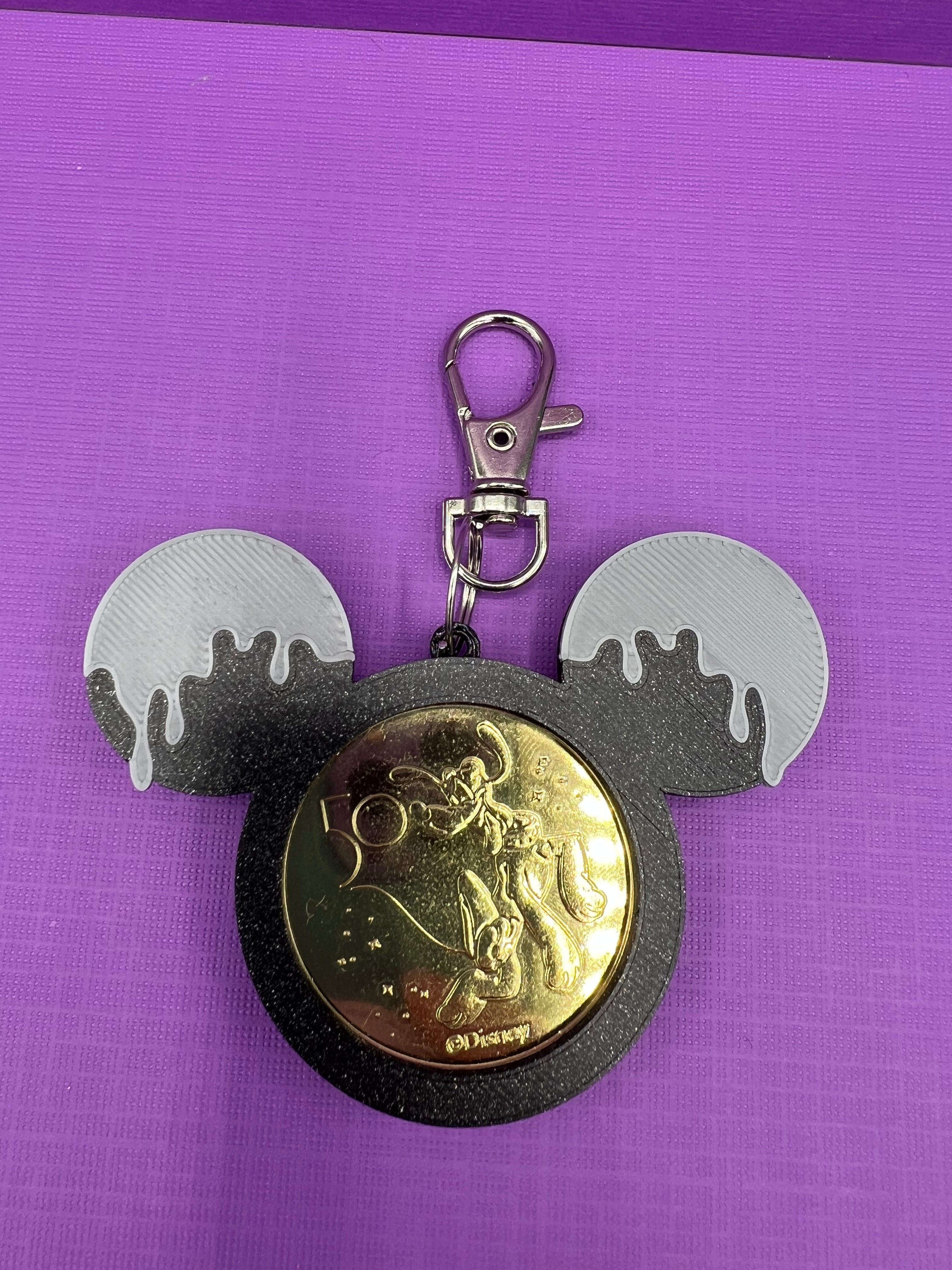 Drippy Mouse Collectable Coin Holder Keychain