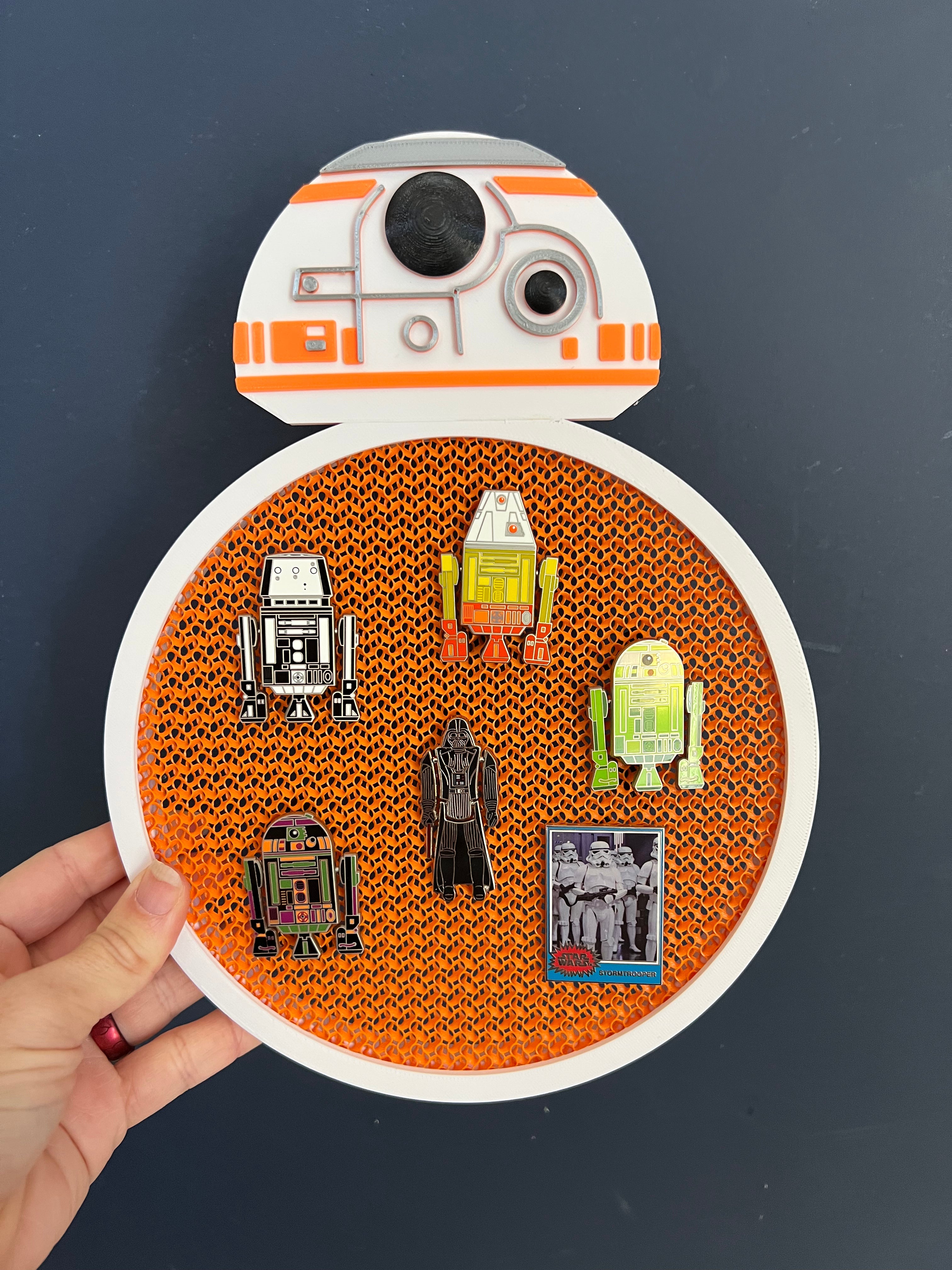 Droid pin board wall hanging